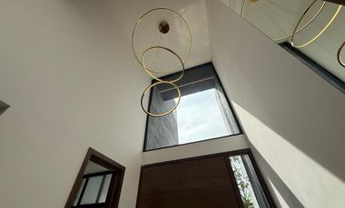 Hermosa casa en venta, Lomas Angelopolis a un paso de la nueva zona comercial
