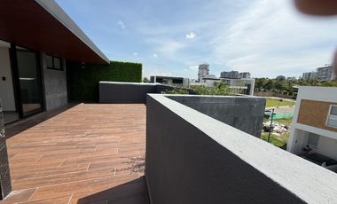 Hermosa casa en venta, Lomas Angelopolis a un paso de la nueva zona comercial