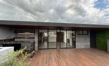 Hermosa casa en venta, Lomas Angelopolis a un paso de la nueva zona comercial