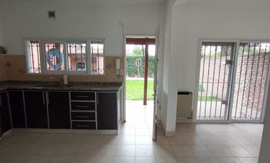 NUEVO VALOR Espectacular casa con lote y piscina