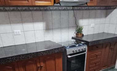 ALQUILER  DEPARTAMENTO AMOBLADO Y EQUIPADO  EN VISTA ALEGRE - SURCO  - S/. 2500 soles.