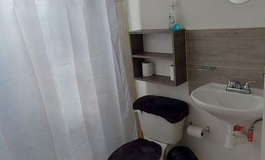 Casa NUEVA en renta EQUIPADA y Amueblada Hacienda Viñedos 2, Zona Puerto Interior, León,  Gto. clúster privado