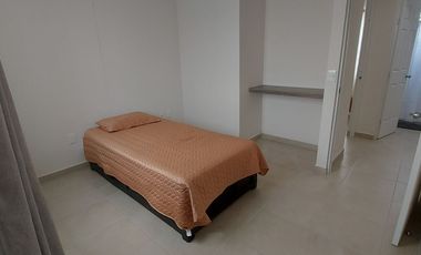 Casa NUEVA en renta EQUIPADA y Amueblada Hacienda Viñedos 2, Zona Puerto Interior, León,  Gto. clúster privado