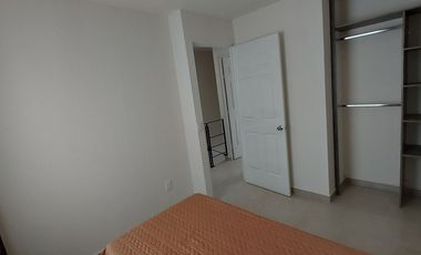 Casa NUEVA en renta EQUIPADA y Amueblada Hacienda Viñedos 2, Zona Puerto Interior, León,  Gto. clúster privado