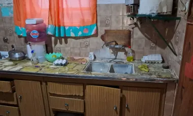 CASA CON LOTE, BUENA UBICACION.