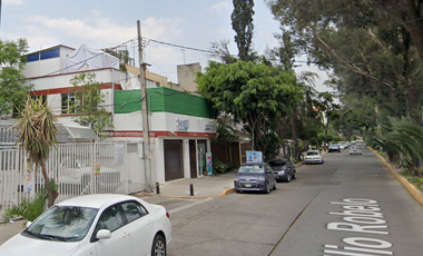 CASA EN REMATE EN CECILIO ROBELO JARDIN BALBUENA CDMX