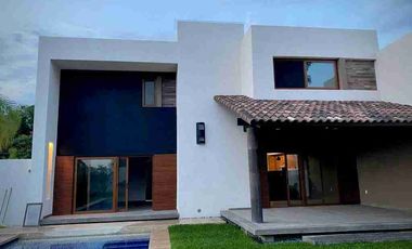 Moderna casa Nueva en el Fraccionamiento Campo Alegre