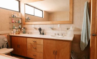 SE VENDE CASA EN JARDINES DEL PEDREGAL TRATO DIRECTO