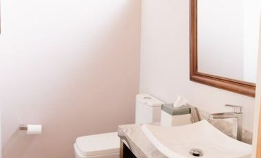 SE VENDE CASA EN JARDINES DEL PEDREGAL TRATO DIRECTO