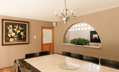 SE VENDE CASA EN JARDINES DEL PEDREGAL TRATO DIRECTO