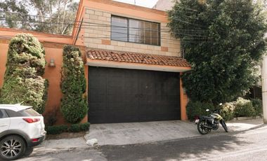 SE VENDE CASA EN JARDINES DEL PEDREGAL TRATO DIRECTO