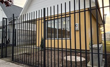 Se vende casa de 2 dormitorios y 1 baño en Villa Huertos de Chillán I – Camino a Las Mariposas