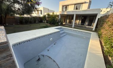 Hermosa Casa con Piscina en Arriendo Alto El Manzano Til Til