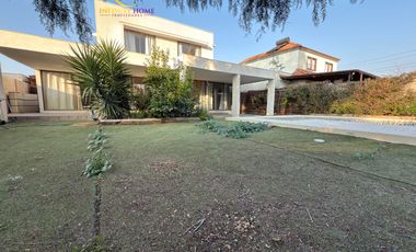 Hermosa Casa con Piscina en Arriendo Alto El Manzano Til Til