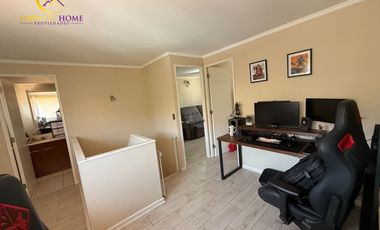 Espectacular Casa en Alto el Manzano Til-Til.