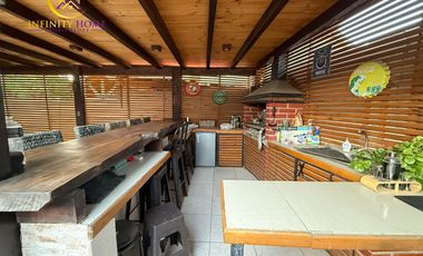 Espectacular Casa en Alto el Manzano Til-Til.