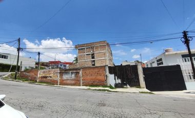 TERRENO  EN ESQUINA 474M2 EN VENTA  A UNOS METROS DE BOULEVARD  ESTEBAN DE ANTUÑANO Y LA PAZ