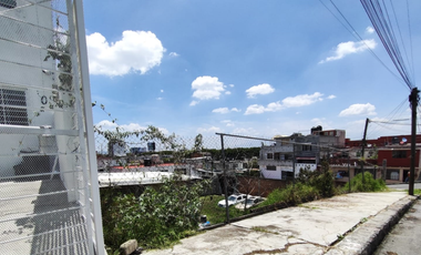 TERRENO  EN ESQUINA 474M2 EN VENTA  A UNOS METROS DE BOULEVARD  ESTEBAN DE ANTUÑANO Y LA PAZ