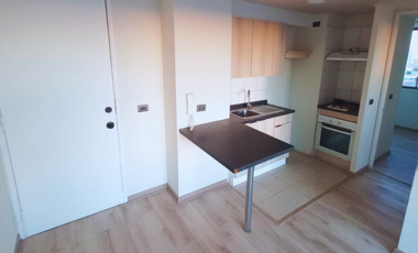 Se arrienda Departamento 2D/1B con balcón – Santiago Centro