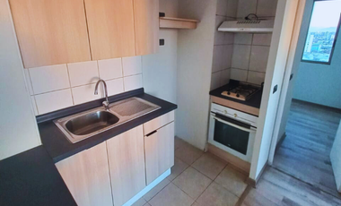 Se arrienda Departamento 2D/1B con balcón – Santiago Centro