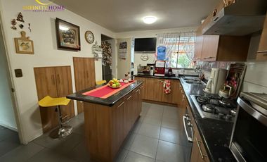 Amplia y Hermosa Casa  Alto el Manzano Til-Til.