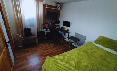 Casa de esquina del año 2022 con dos construcciones – Padre Hurtado