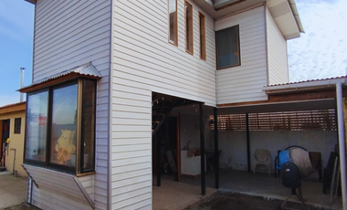 Casa de esquina del año 2022 con dos construcciones – Padre Hurtado