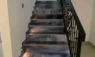 DIJUAL CEPAT MURAH RUMAH MEWAH DALAM CLUSTER DI CIPETE ADA KOLAM RENANG DAN LIFT