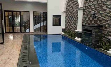 DIJUAL CEPAT MURAH RUMAH MEWAH DALAM CLUSTER DI CIPETE ADA KOLAM RENANG DAN LIFT