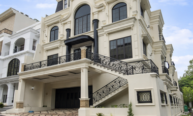 RUMAH AMERICAN CLASSIC DIJUAL DI CIPETE FASILITAS KOLAM RENANG DAN LIFT