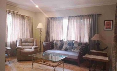 4 Bedrooms Single detached   House and lot  for Rent@Php105k