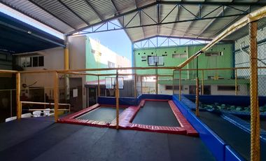 OPORTUNIDAD DE INVERSION CON ALTA PLUSVALIA, VENTA DE LOCALES COMERCIALES Y NAVE INDUSTRIAL, EXCELENTE ZONA A UN COSTADO DE SORIANA.