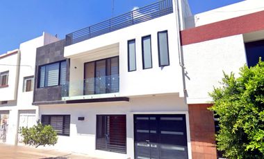 Av. Francisco I. Madero 520, Barrio de la Purísima, 20259 Aguascalientes, Ags.