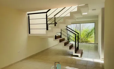 Casa en Venta en Fracc. Privado La Vista, Emiliano Zapata -$3,050,000 MXN