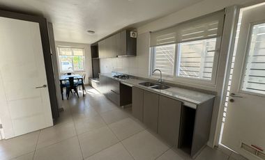 Vendo Casa amplia de 4 dormitorios en curauma, 400 mt2