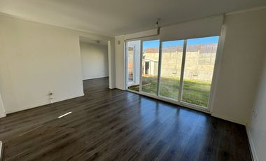 Vendo Casa amplia de 4 dormitorios en curauma, 400 mt2