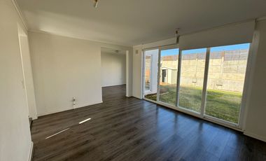 Vendo Casa amplia de 4 dormitorios en curauma, 400 mt2