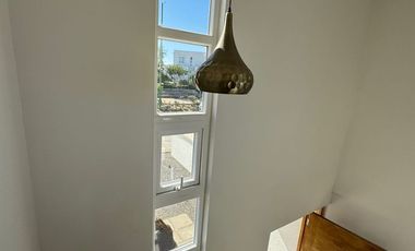 Vendo Casa amplia de 4 dormitorios en curauma, 400 mt2