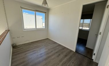 Vendo Casa amplia de 4 dormitorios en curauma, 400 mt2