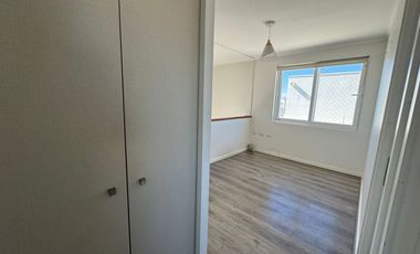 Vendo Casa amplia de 4 dormitorios en curauma, 400 mt2