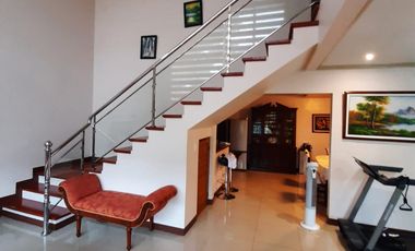 La Residencia 4 Bedrooms House and Lot for SALE near Solenad mall, Vista mall, Paseo, Laguna Central