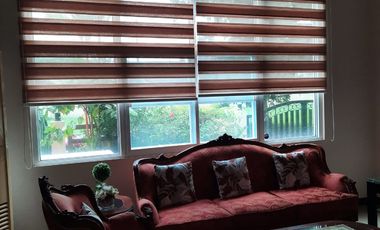 La Residencia 4 Bedrooms House and Lot for SALE near Solenad mall, Vista mall, Paseo, Laguna Central