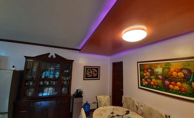 La Residencia 4 Bedrooms House and Lot for SALE near Solenad mall, Vista mall, Paseo, Laguna Central