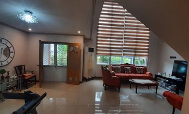 La Residencia 4 Bedrooms House and Lot for SALE near Solenad mall, Vista mall, Paseo, Laguna Central