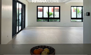 FOR SALE: 2-Storey House and Lot in Ayala Southvale Primera