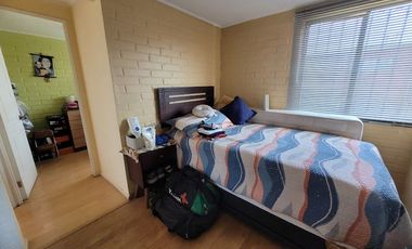 Se vende amplia casa, a pasos de Av. San Carlos y Av. Mexico, Puente Alto a 5 minutos metro Las Mercedes