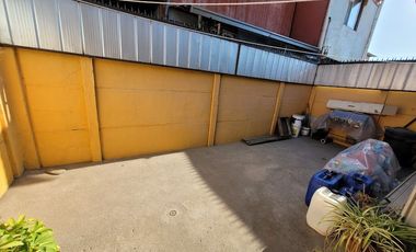 Se vende amplia casa, a pasos de Av. San Carlos y Av. Mexico, Puente Alto a 5 minutos metro Las Mercedes