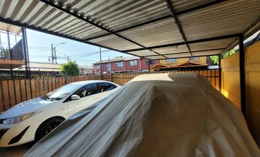 Se vende amplia casa, a pasos de Av. San Carlos y Av. Mexico, Puente Alto a 5 minutos metro Las Mercedes