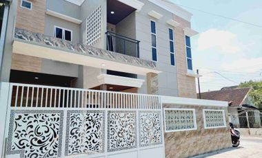 Rumah Mewah 2Lt Progres Bangun Dekat Kampus UMS Laweyan