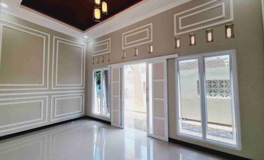 Rumah Mewah 2Lt Progres Bangun Dekat Kampus UMS Laweyan